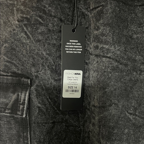 Fashion Nova Mad for you Cargo Jeans - Picture 5 of 6